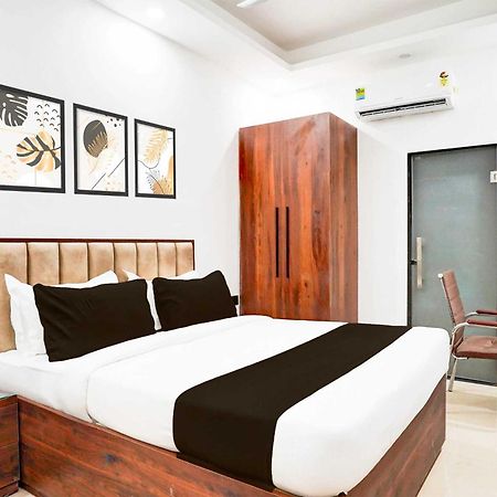 Super Hotel O Global นิวเดลี ภายนอก รูปภาพ