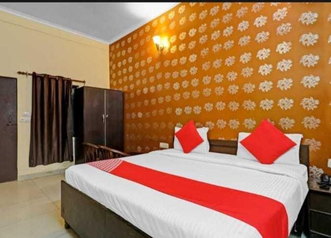 Super Hotel O Global นิวเดลี ภายนอก รูปภาพ