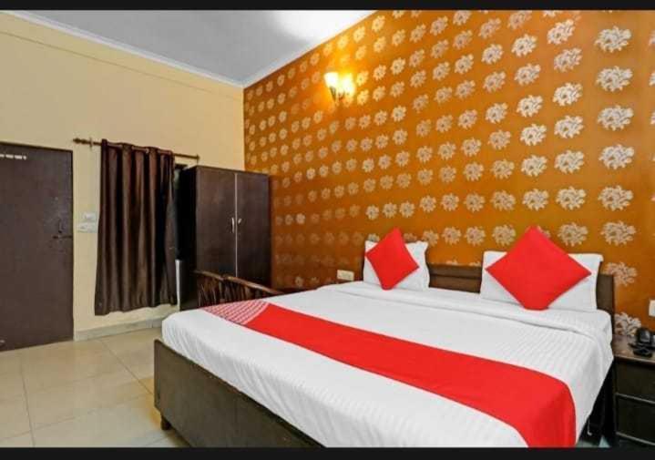Super Hotel O Global นิวเดลี ภายนอก รูปภาพ