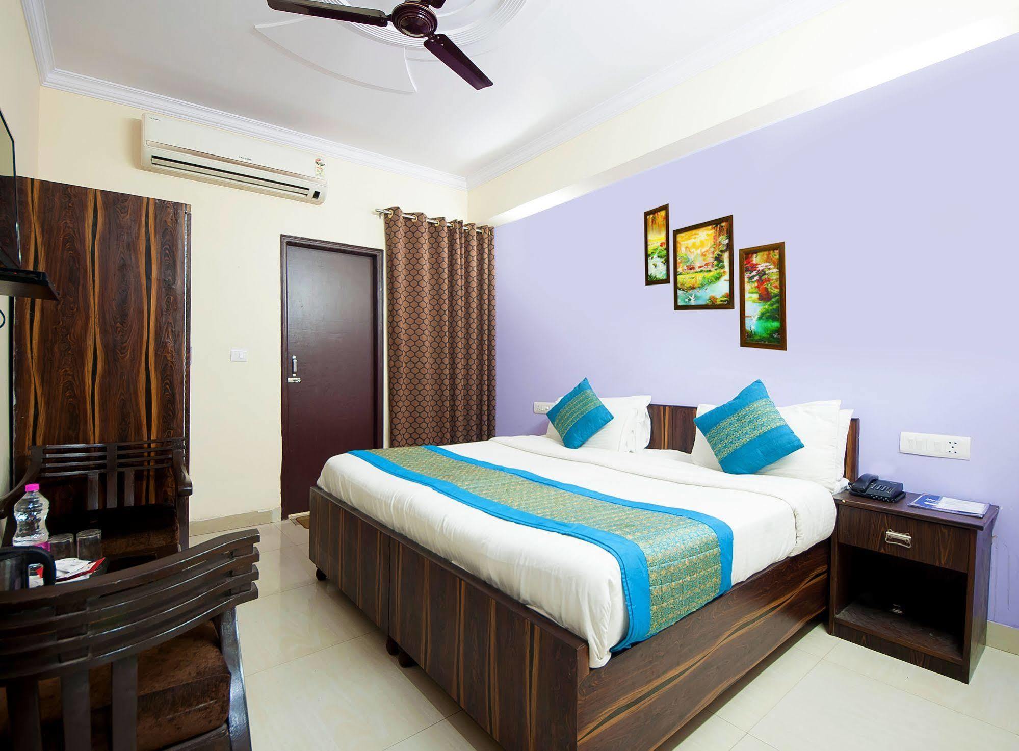 Super Hotel O Global นิวเดลี ภายนอก รูปภาพ