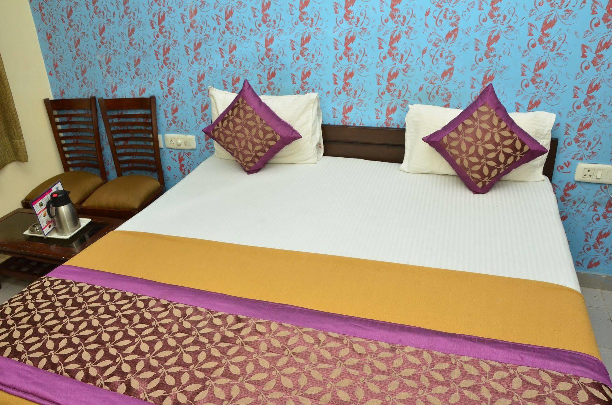 Super Hotel O Global นิวเดลี ภายนอก รูปภาพ