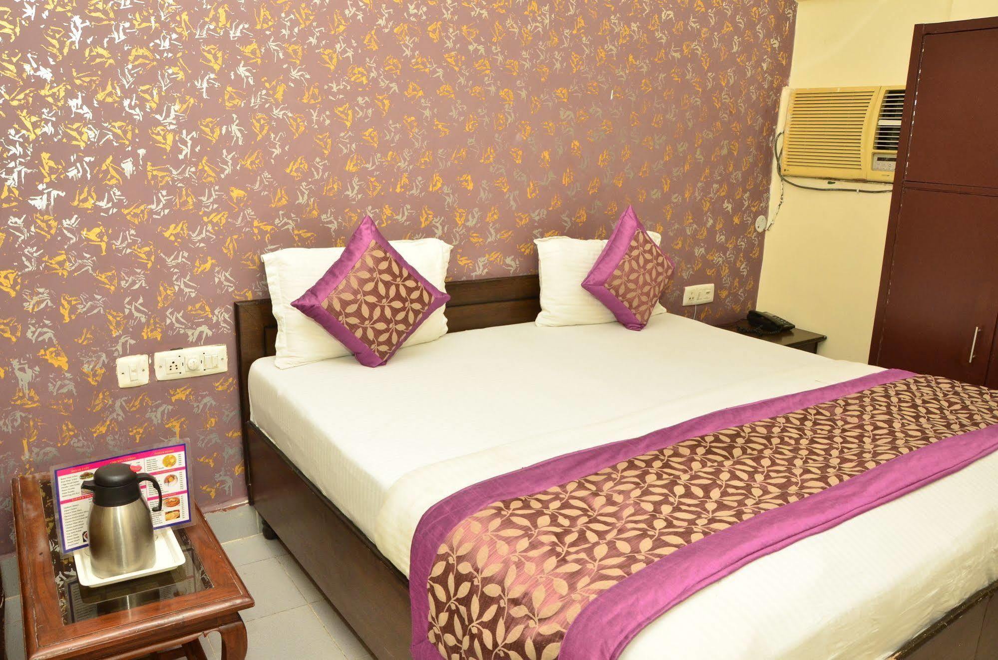 Super Hotel O Global นิวเดลี ภายนอก รูปภาพ