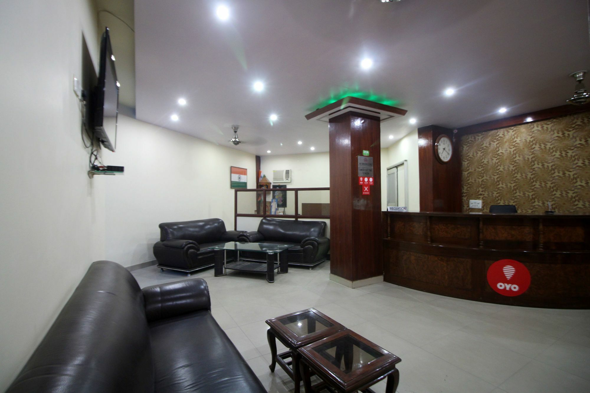 Super Hotel O Global นิวเดลี ภายนอก รูปภาพ