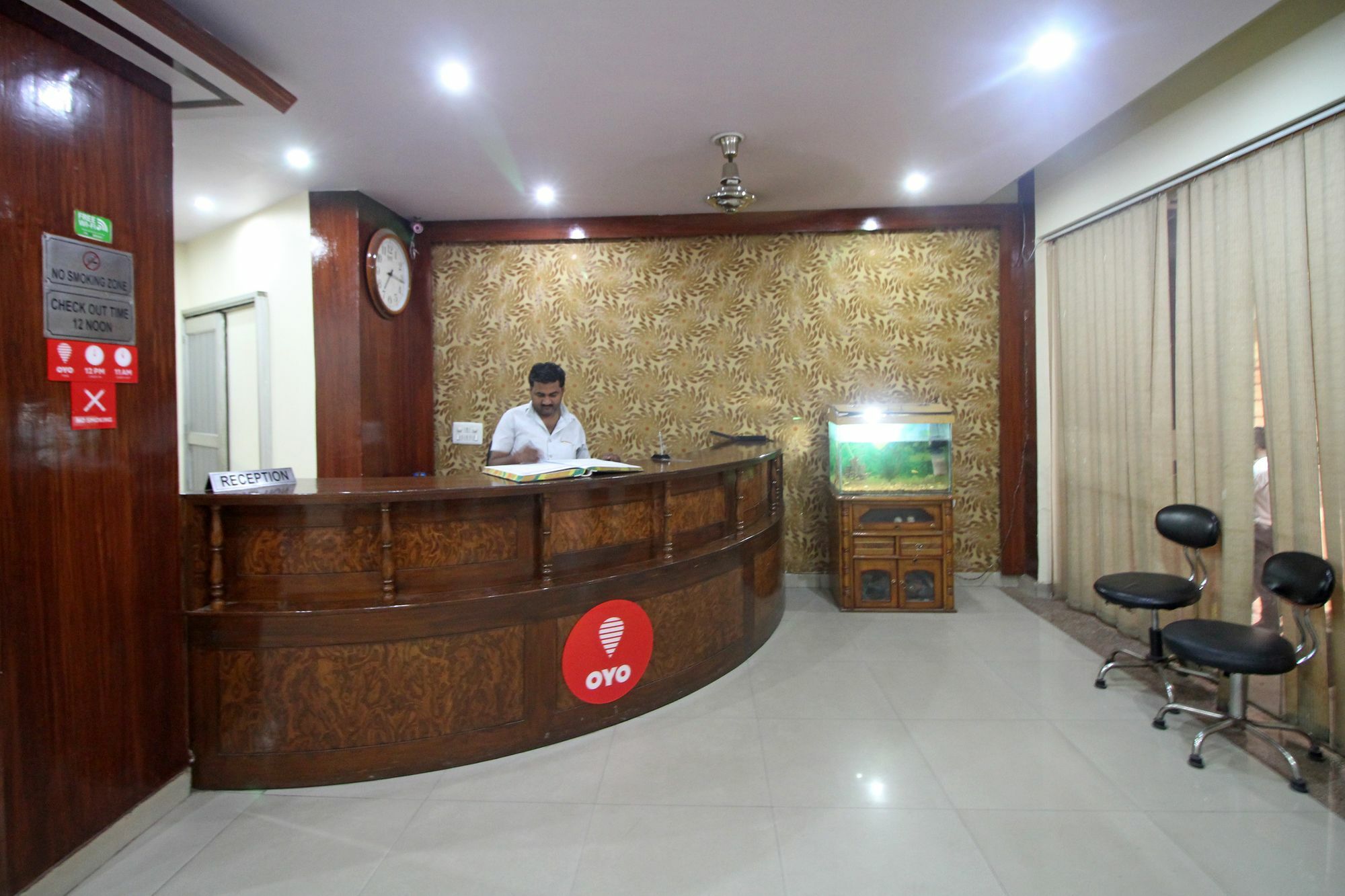 Super Hotel O Global นิวเดลี ภายนอก รูปภาพ