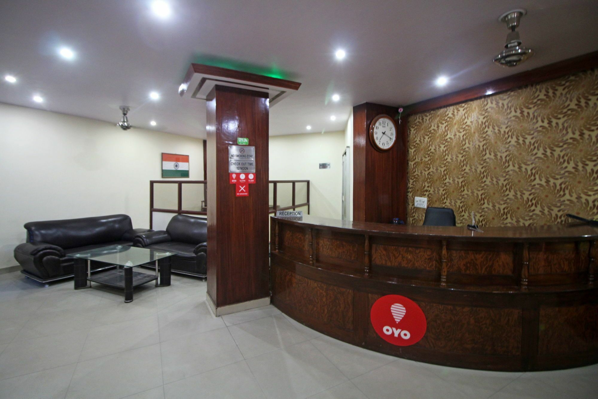 Super Hotel O Global นิวเดลี ภายนอก รูปภาพ